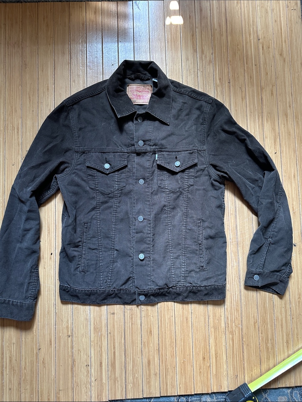 Levi’s Corduroy Brown Jacket - Classic Trucker Style - Large